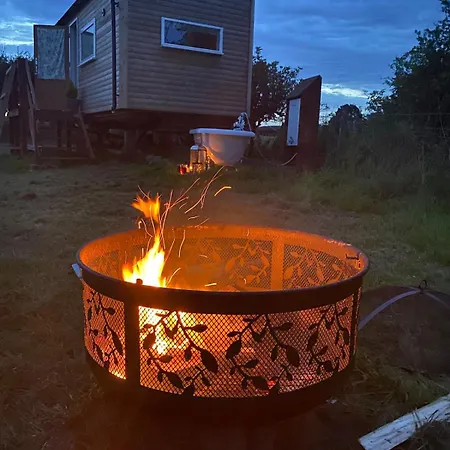 Apartment The Shepherd'S Retreat Luxury Secluded And Private Cosy Hut Outdoor Bath With Firepit Scarborough Scarborough